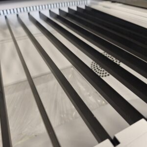 Késes tárgyasztal elem